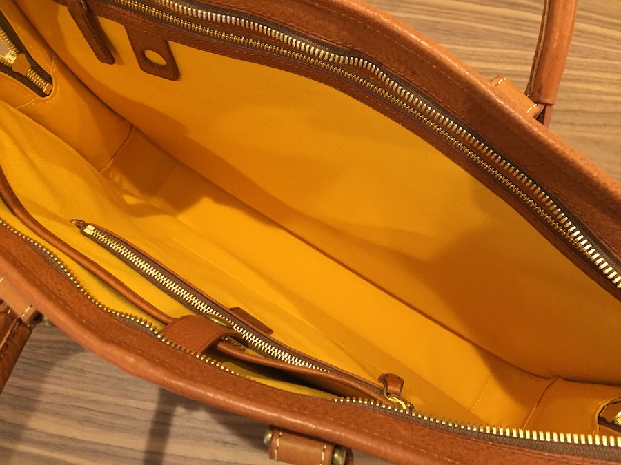 URBANOアーバンブリーフのバッグ内部