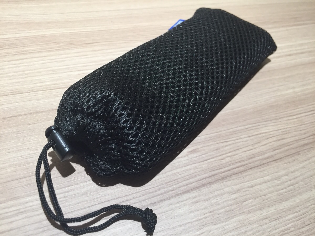 Anker PowerCore 20100付属のトラベルポーチ