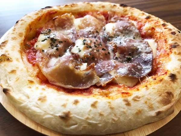 森山ナポリの生ハムマルゲリータ