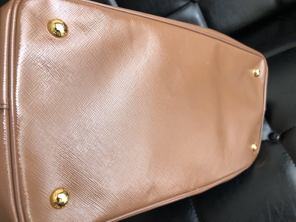 バッグレンタルLAXUS（ラクサス ）でレンタルしたPRADAのバッグの使用感